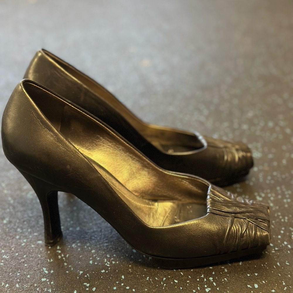 Via Spiga Black Leather Heels - Picture 3 of 11